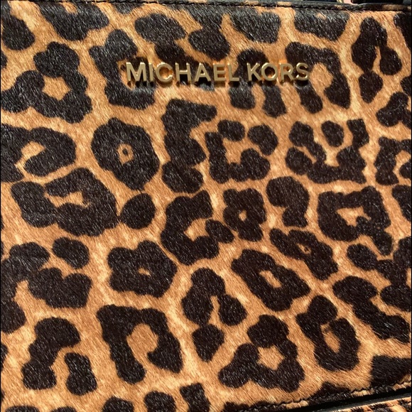 Michael Kors Handbags - Michael Kors Prism handbag